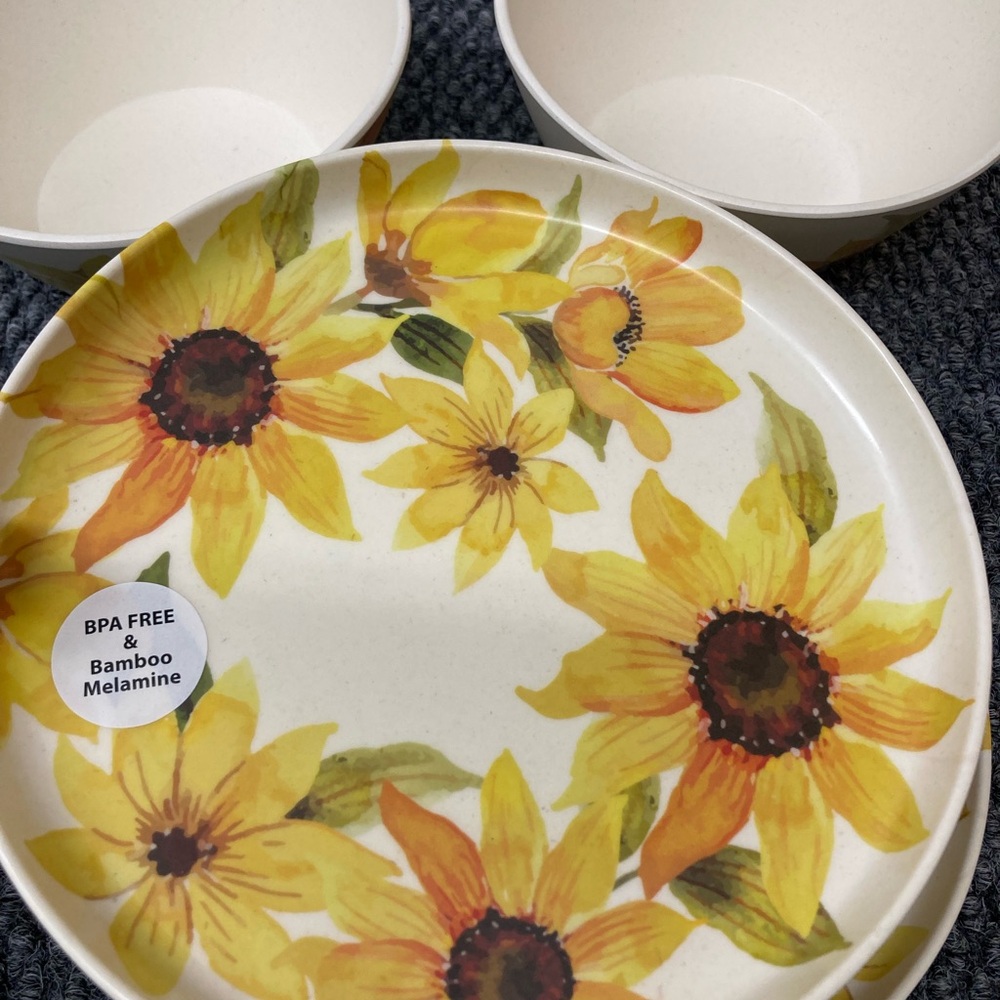 Set of 4 Smart Living Sunflower Bamboo Bowls and Plates - Picture 7 of 10